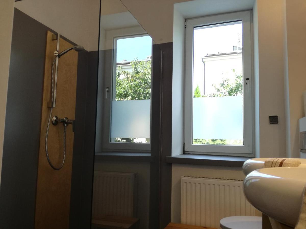 Willa Stary Dom Warszawa Zewnętrze zdjęcie